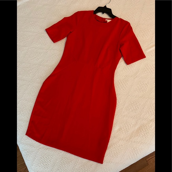 H&M Dresses & Skirts - H & M Short sleeve Dress- Sz 10. Red.  NWT!!